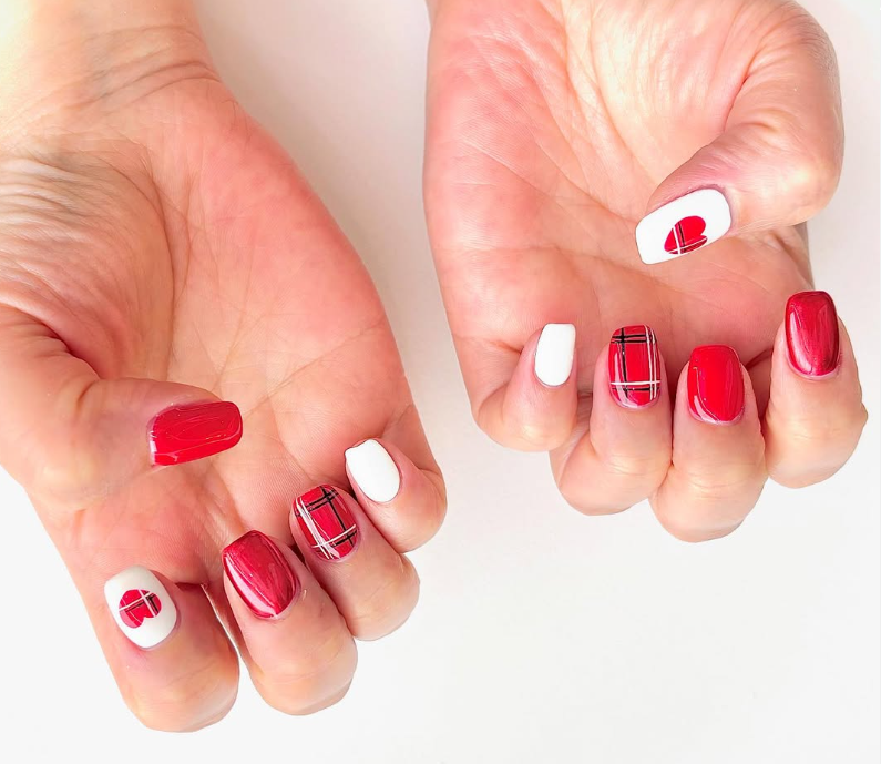 네일 아트 케어